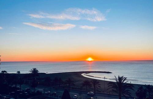 Primera linea playa Apto recien reformado Piscina - Foto 35