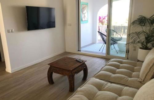 MORAIRA, PRECIOSO ADOSADO al LADO DEL MAR - Foto 6