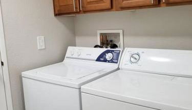 A - Fully remodeled and professionally decorated - Foto 4