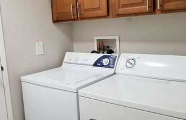 A - Fully remodeled and professionally decorated - Foto 4