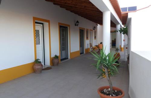 Corvos e Cadavais - Foto 19