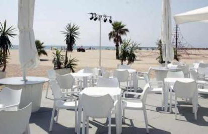 Apart. Port Arenal con terraza y piscina - Foto 28