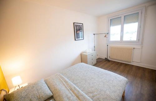 ROBESPIERRE - Tout équipé & Calme - TV et WIFI - Foto 21