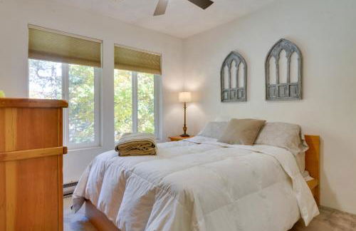 Charming Hidden Valley Resort Home Walk to Slopes - Foto 24