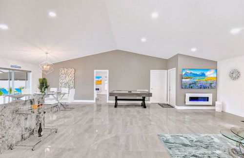 Glamorous Newly Built Pool Home, Tiki Hut, Huge Patio, Air Hockey in Delray Beach Near The Ave! - Foto 3