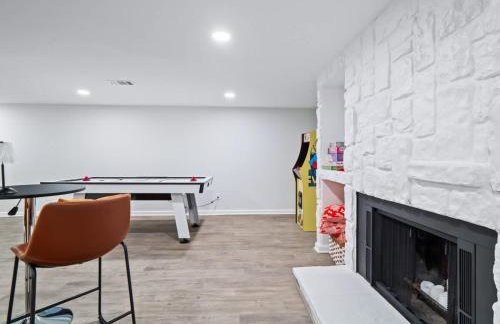 Spacious and Luxury Designed Ranch with Game Room - Foto 57