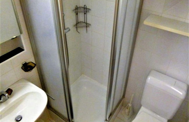 Apartment With Balcony and Mountains - Foto 11