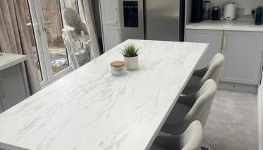 Stylish Home Away From Home! 6 Minutes from Beach! - Foto 2