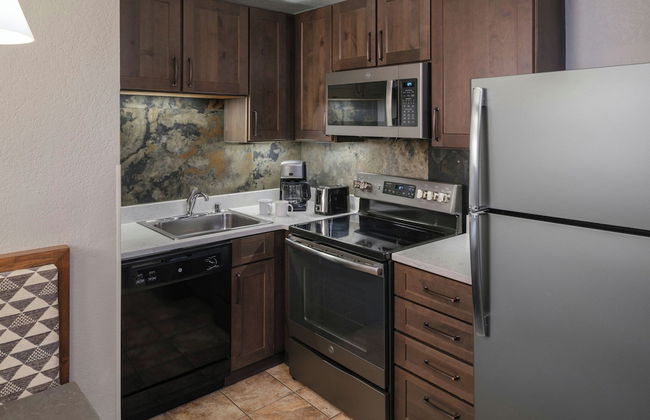 Marriott's Mountain Valley Lodge at Breckenridge - Photo 12