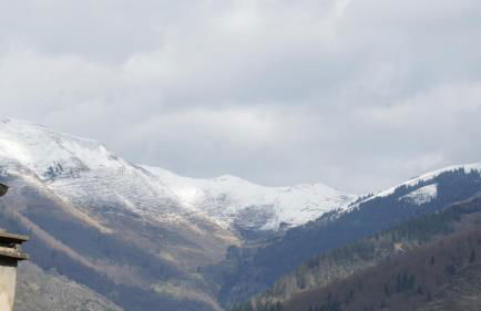 Appartement Reines des Pyrénées, T2, entier, centre Luchon, tarif cure thermale, wifi, casier à skis, ascenseur - Photo 10