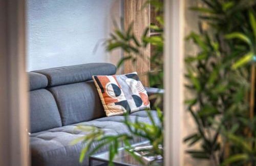 Le Giérois - Gare - Parking - Foto 8