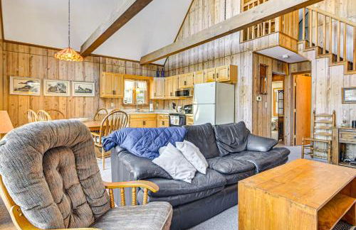 Private Lakefront and Boat Launch! Maine Family Home - Foto 7