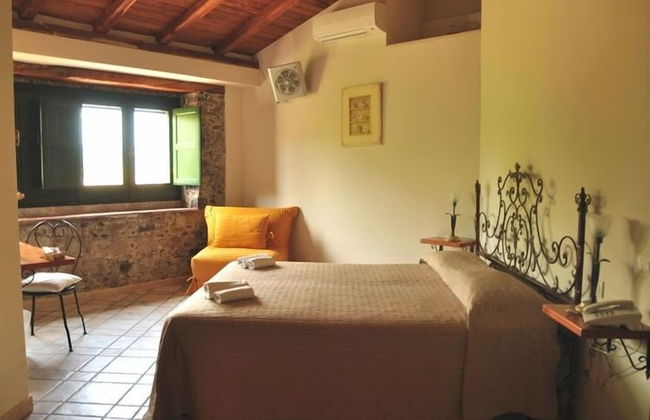 Antico Borgo Etneo Country Hotel - Photo 17