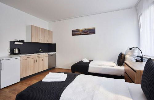 Lemon Suites 1,Apartment im Künstlerviertel - Nähe Innenstadt und UBahn, 2 Zimmer, 3 Einzelbetten und ein Doppelbett - Foto 3