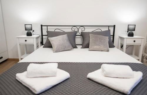 Holiday Home Vrkic with Hot Tub - Photo 12