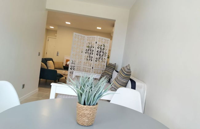 Amazing Green Tower 3 Castle Flat With Balcony - Photo 25