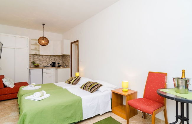 Apartments Versus- Studio Apartment With Terrace - Foto 2