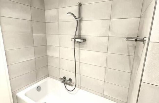 3 Bedrooms in Center Parking&Terrace - Photo 18