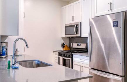 Luxury Modern Apt with Patio - Foto 7