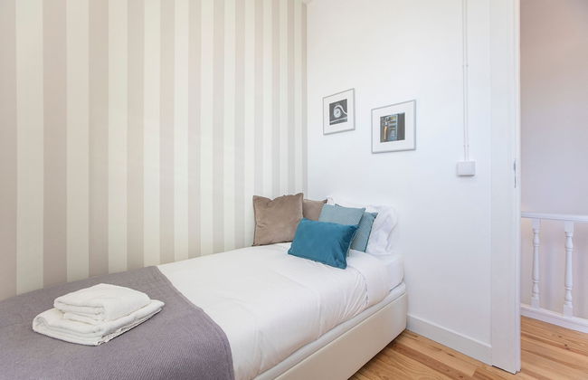 Vila Burgães by LovelyStay - Foto 25