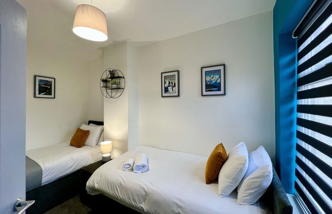 Bramhall House - Photo 7