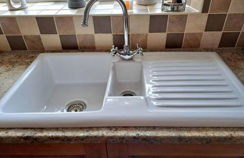 Rose Cottage Trecynon Traditional 2 bed cottage Zip World Beacons Bike - Photo 8