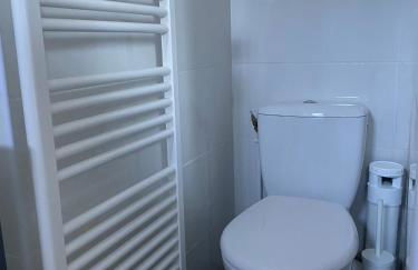 L'écrin vert - Wifi - Netflix - Climatisation - Parking Gratuit - Foto 25