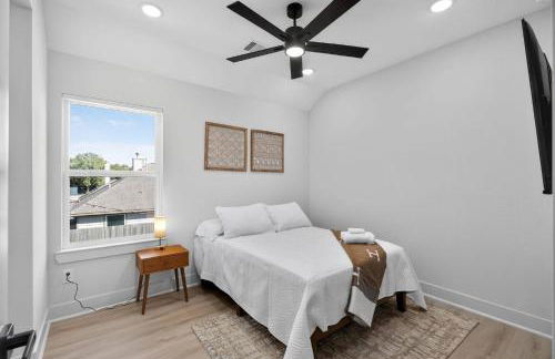 Luxury Home: Mins to NRG, Hobby Airport & Midtown - Foto 27