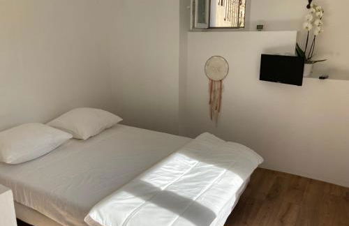 Maison ensoleillée au milieu des pins entre Marseille et Cassis - Foto 15