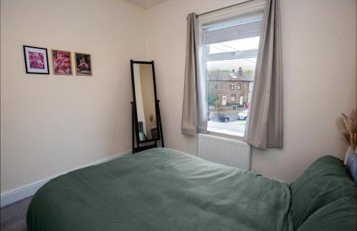 Newly Furnished Cosy 3 bed 20mins from City Center - Foto 14