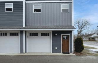 962 Townhouse 3BR Near Downtown Beaches and Wineries - Photo 64