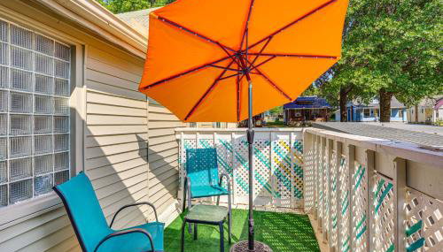 6 Mi to Arrowhead Stadium Charming Home with Porch! - Foto 2