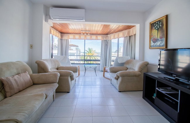 Oceana Suites Palm Beach - Foto 1