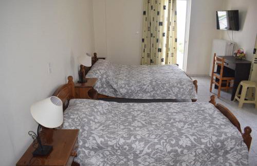 Miloi Rooms and Apartments - Photo 6