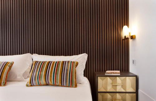 The Literary House - Photo 25