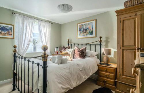 Spacious Cotswolds Base, Private Garden & Parking - Foto 10