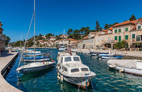 Amare Apartments - Photo 38