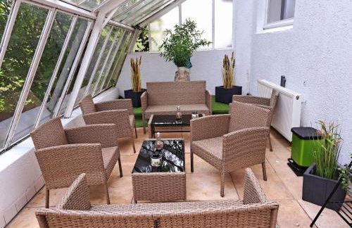 Schloss Hilbringen Gesindewohnungen - Foto 4