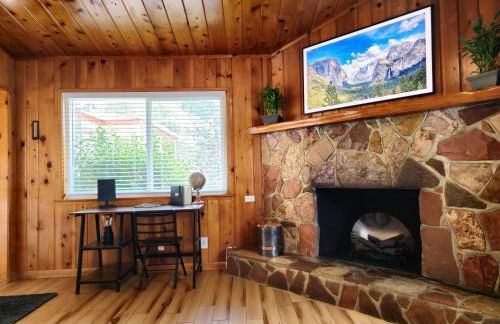 Yosemite Gateway Cottage - King Suite - Mountain Views - Foto 16