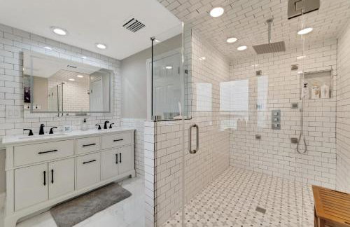 Beautiful Lake View Retreat Drivable To Theme Parks 3 Bedroom Home - Foto 22