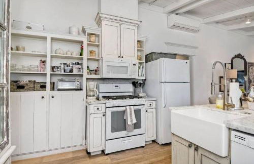 Walk to Beach, AC, Firepit, Grill - Foto 48