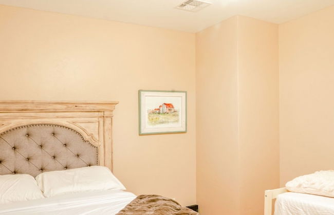 Peaceful Luxurious Ranch Family Reunion - Photo 33