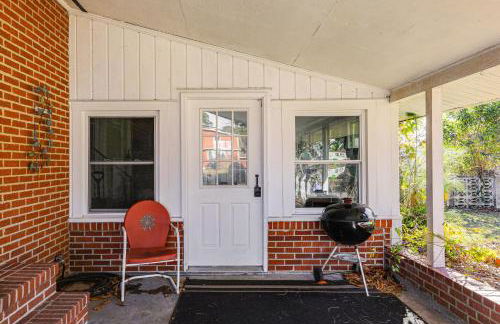 7 Mi to Neuse River! Family Home with Poolside Oasis - Foto 28