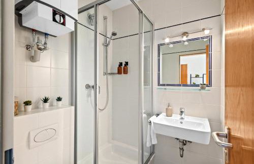 Goltan Apartment - 9 Personen, 3 Bäder, Parkplatz, WIFI - Foto 12