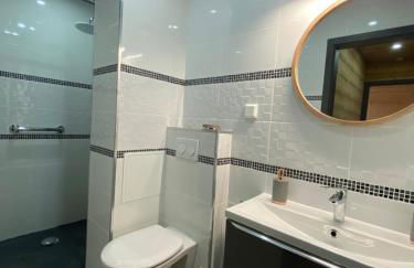 Les Chalets Bambi & Jacuzzi privatif - Foto 22