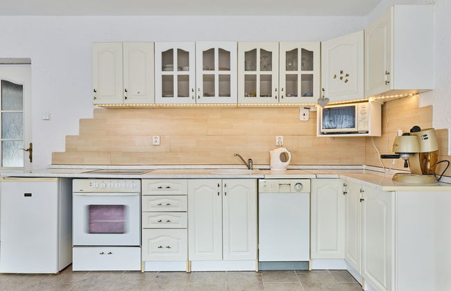 2 bedroom Apartment in Vrchlabí with private pool and garden - Photo 4