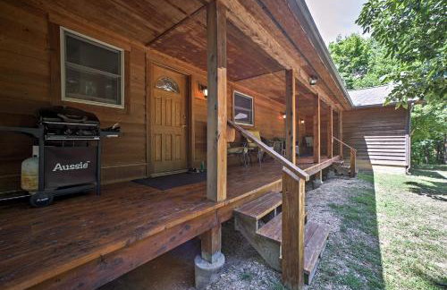 A Scenic View Lodge in Ozarks with Views and Hot Tub - Foto 24