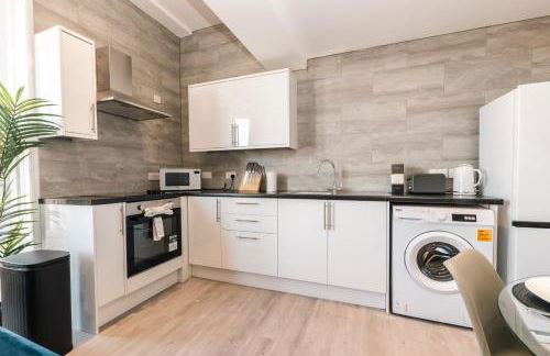 Central 3 Bed Apartment Southampton Perfect for Short & Long Stay Close to Shops - Foto 26