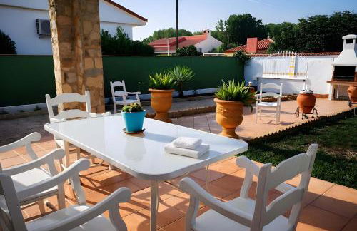 Chalet de Lujo con Piscina Privada cerca de Sevilla - Photo 19