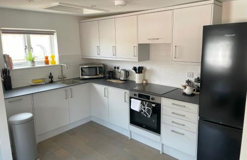 Charming 2B Georgian Flat in Historic Tring - Photo 2